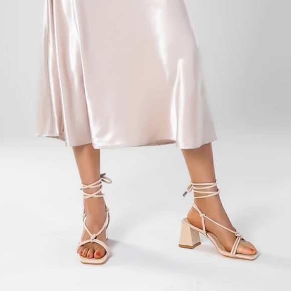 STRAPPY SANDALS - Picture 1 of 8